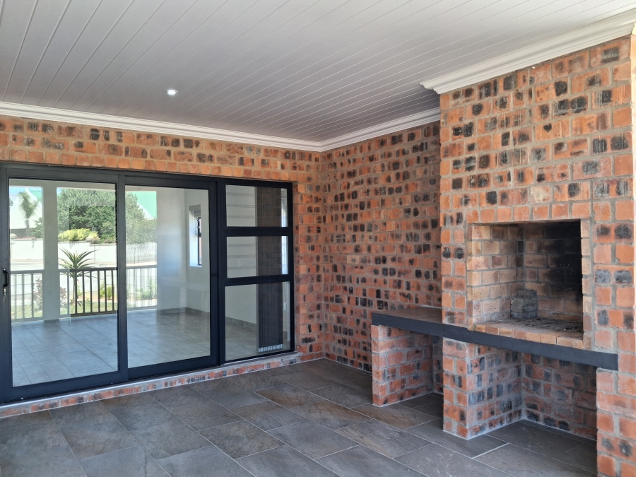 3 Bedroom Property for Sale in Stilbaai Wes Western Cape